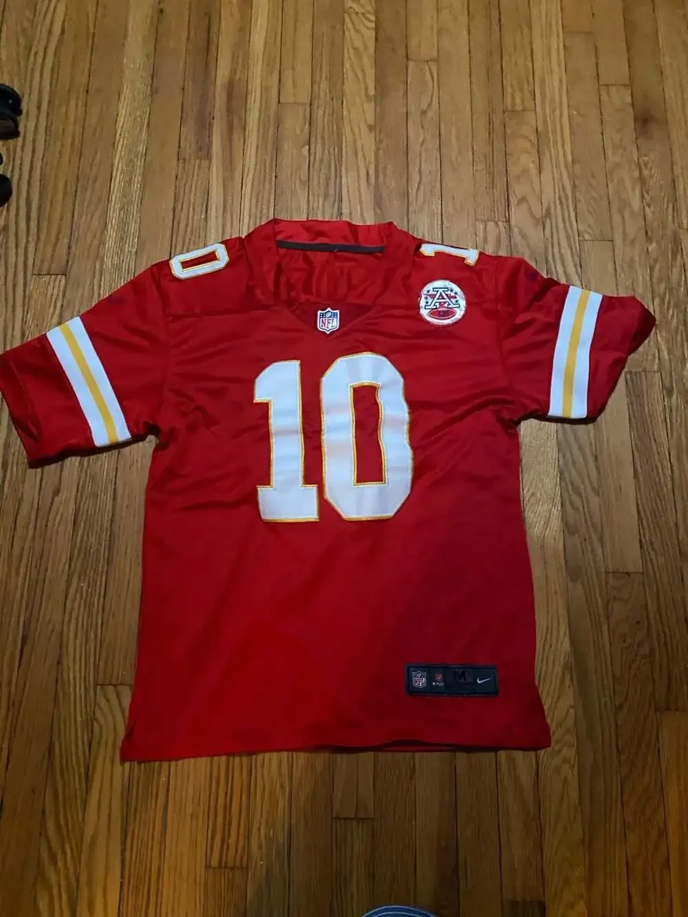 Nike Kansas City Chiefs Tyreek Hill #10 Red NFL Jersey Medium